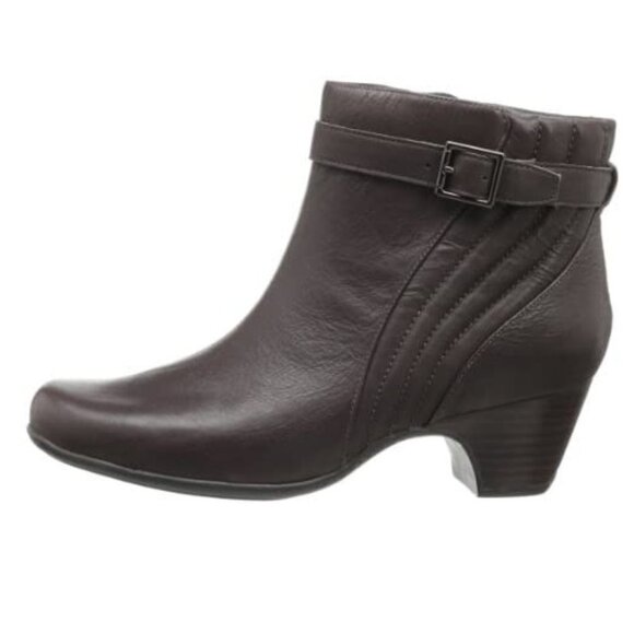 Clarks Leyden Scale Women's Waterproof Bootie - Picture 2 of 11